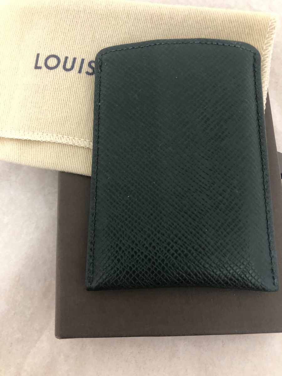 Taiga Leather SMALL LEATHER GOODS Key and Card Holders Double Card Holder, Louis  Vuitton ®