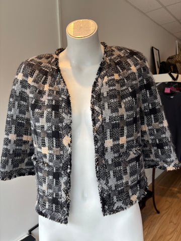 Chanel 2005 (Fall Collection) Tweed Jacket size 38