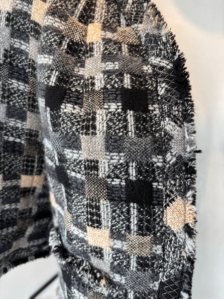 Chanel 2005 (Fall Collection) Tweed Jacket size 38