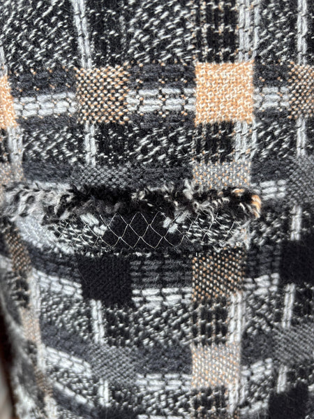 Chanel 2005 (Fall Collection) Tweed Jacket size 38