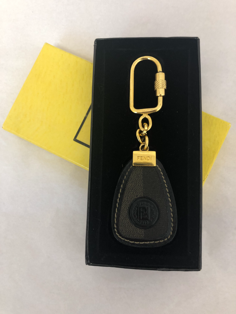Fendi card 2025 holder keychain